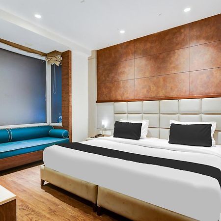 Super Townhouse Chhatarpur Near Metro Park 新德里 外观 照片